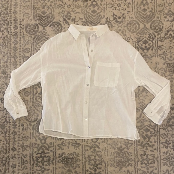 NWOT OVERSIZED WHITE BUTTON DOWN - Picture 3 of 3
